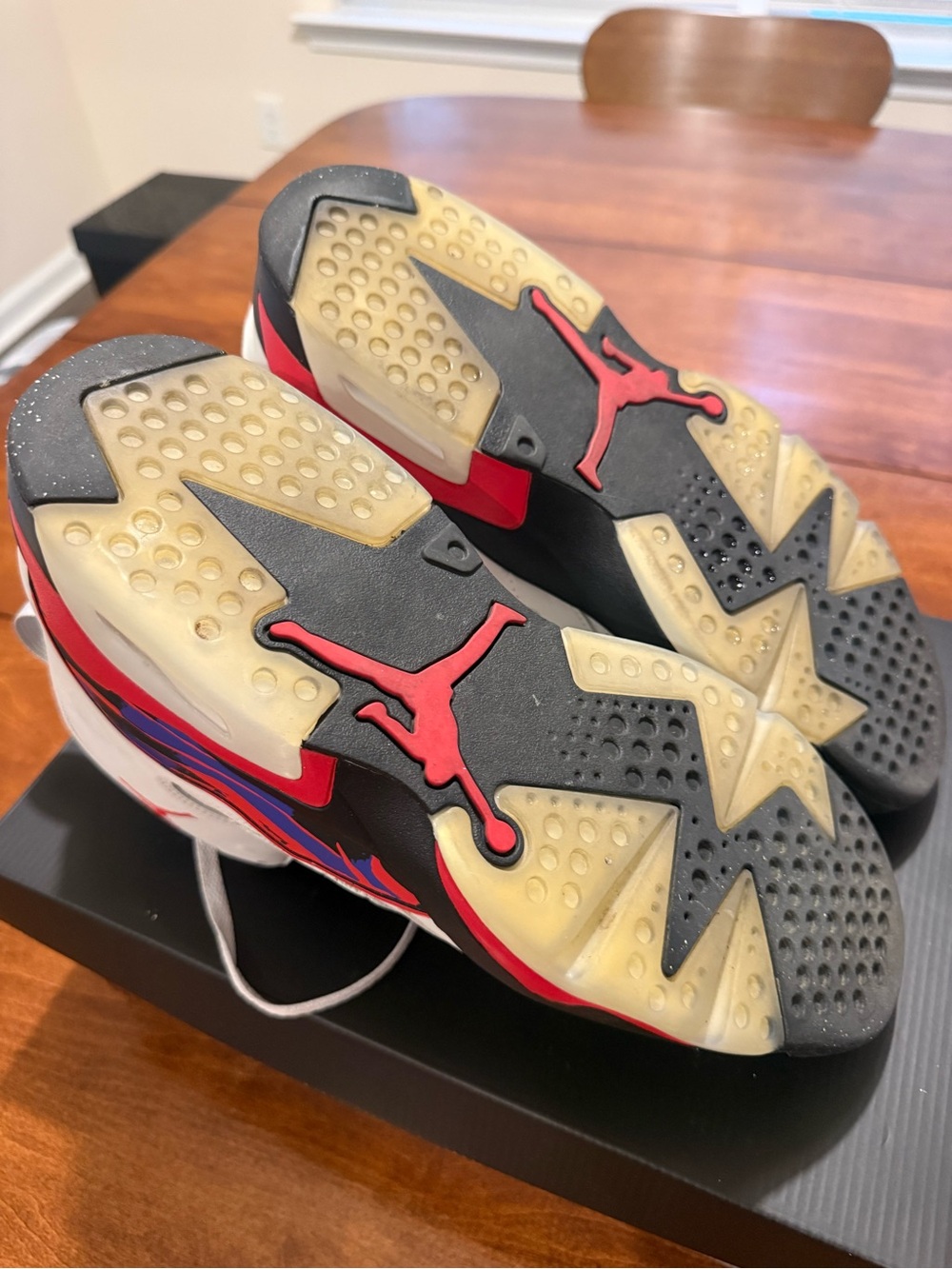 Jordan MVP Raptors Home - Picture 6 of 11